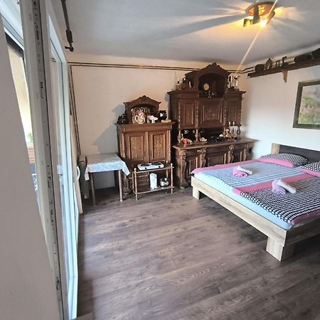Apartments Lorinda Mošćenička Draga Стая снимка