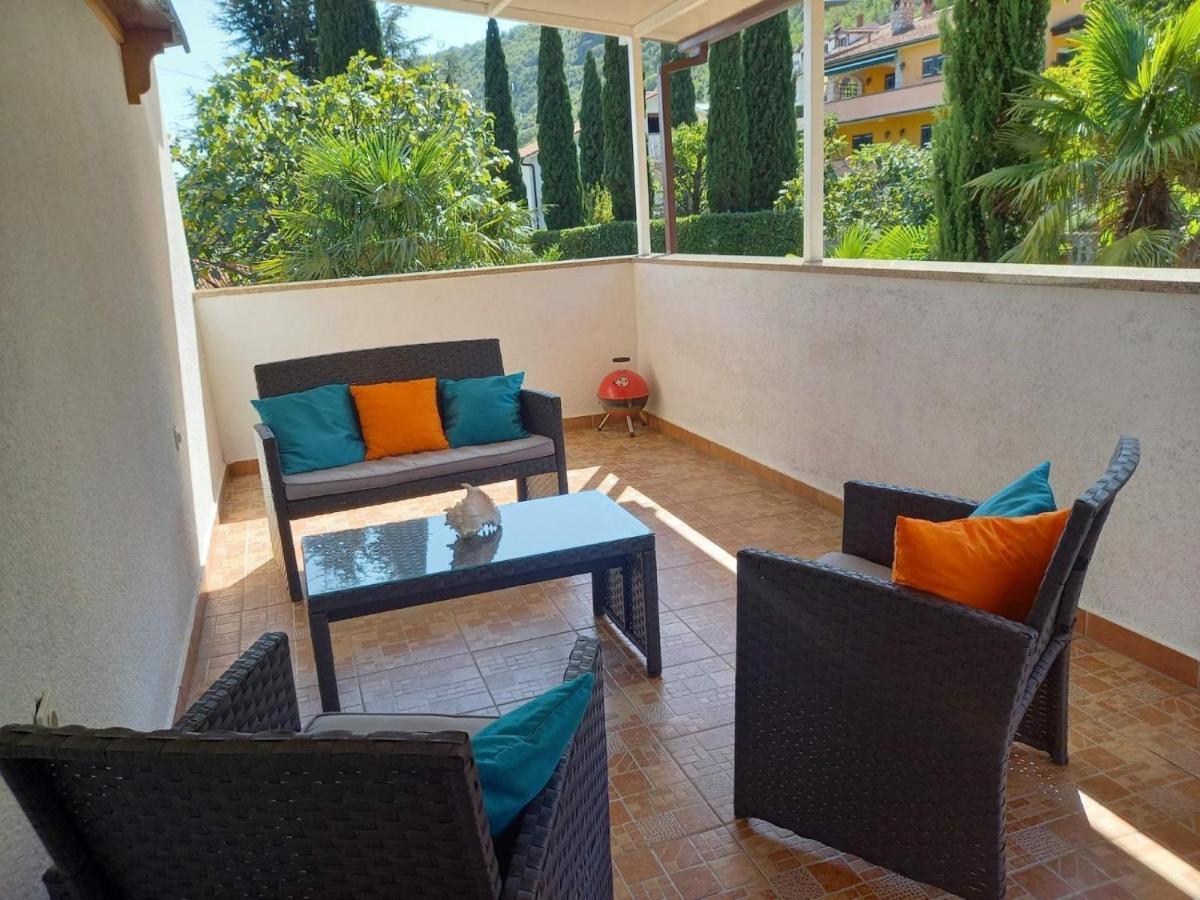 Apartments Lorinda Mošćenička Draga Стая снимка