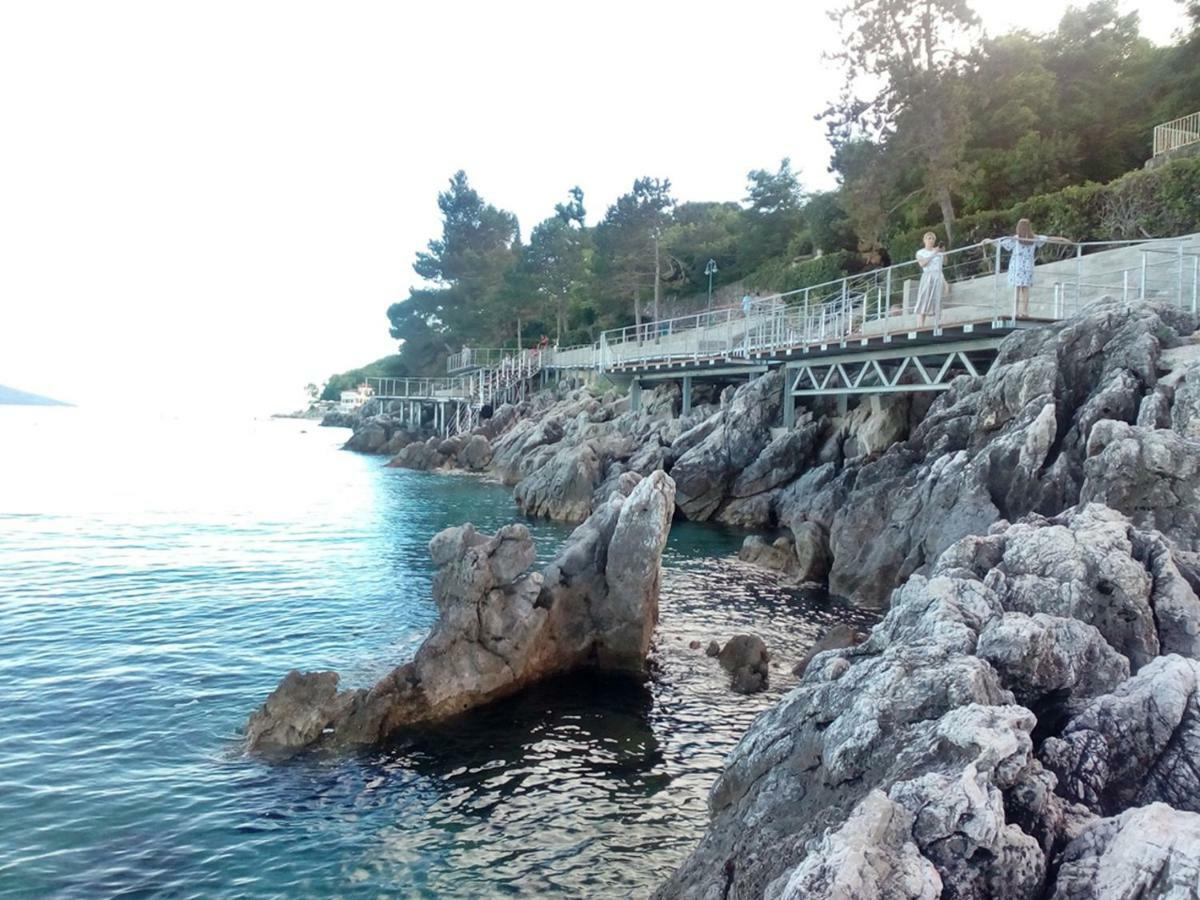 Apartments Lorinda Mošćenička Draga Екстериор снимка